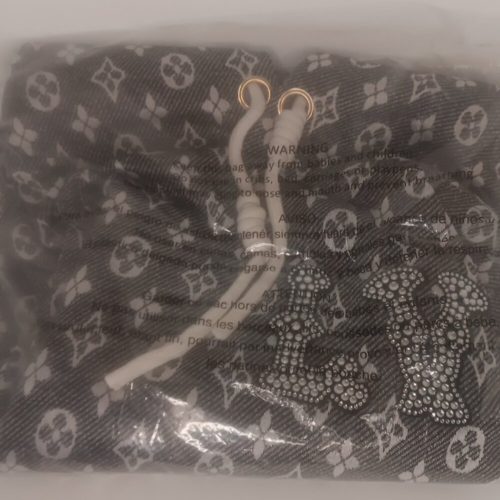 DESIGNER INSPIRED HOODED CROPPED HOODIE
